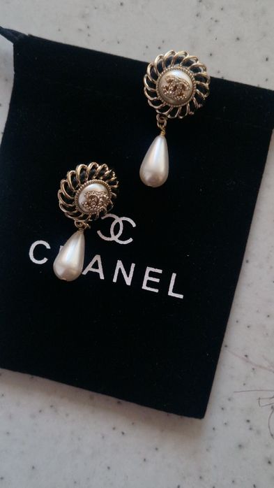 Chanel сережки з перлами