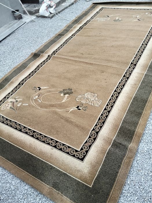 Продам ковёр 2,5*5
