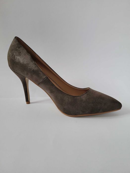 Szpilki damskie brązowe (R. 36)