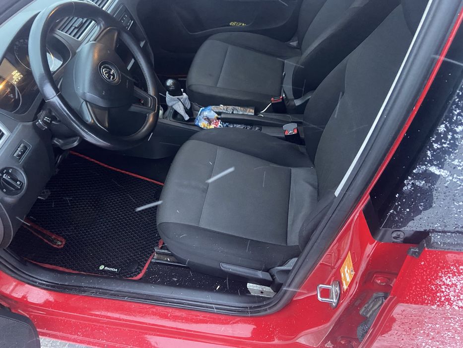 Продам шкода рапід