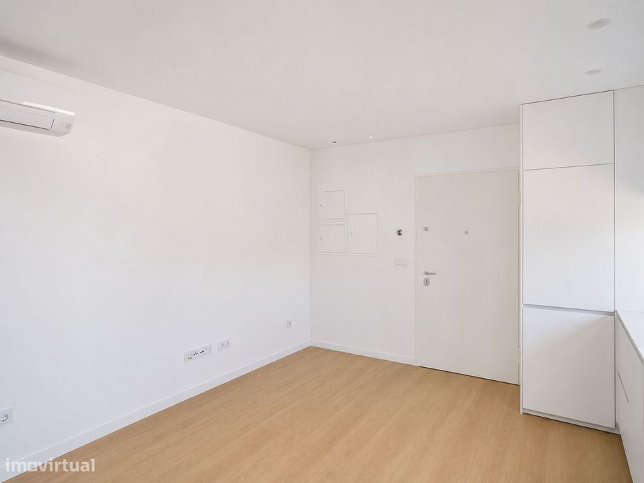 Apartamento T1+1, novo, em fase final de acabamentos — Barcelos