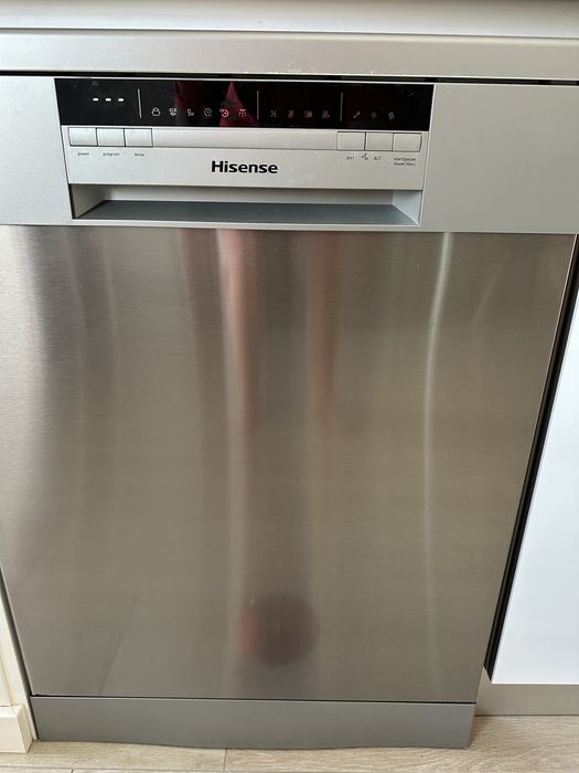Máquina de Lavar Loiça HISENSE HS60240X (13 Conjuntos - 59.6 cm - Inox)