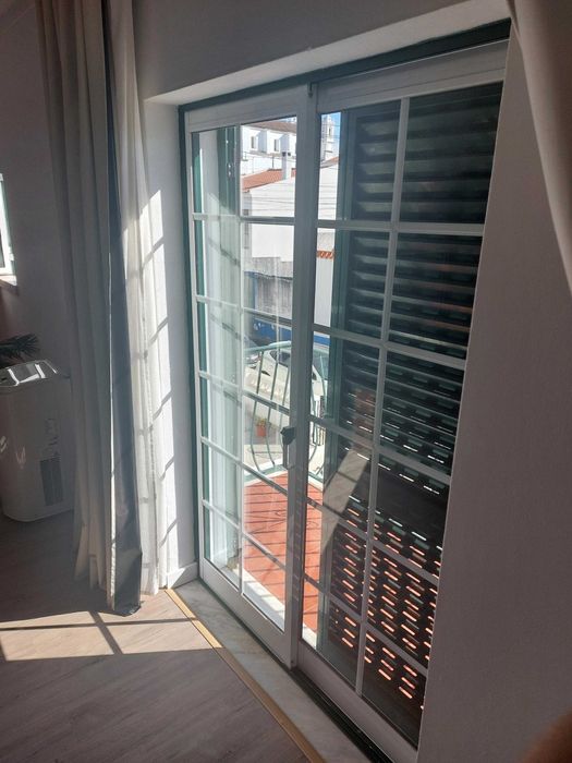 Janelas de correr em aluminio