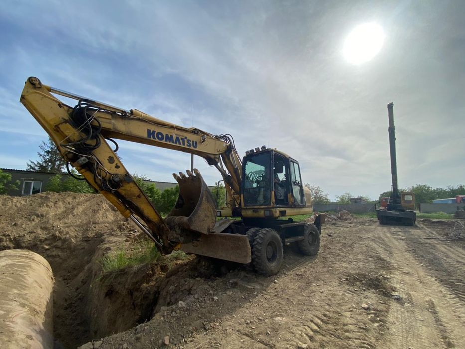 Продам екскаватор Komatsu PW160-7K