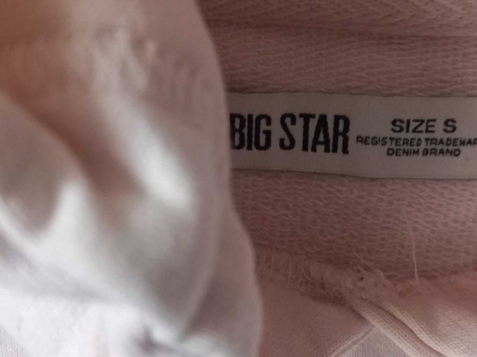 różowa bluza  z kapturem