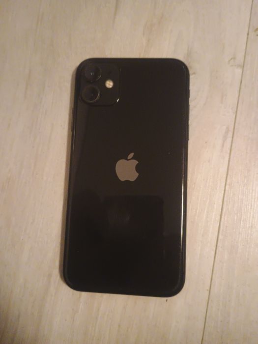 Продам iPhone 11