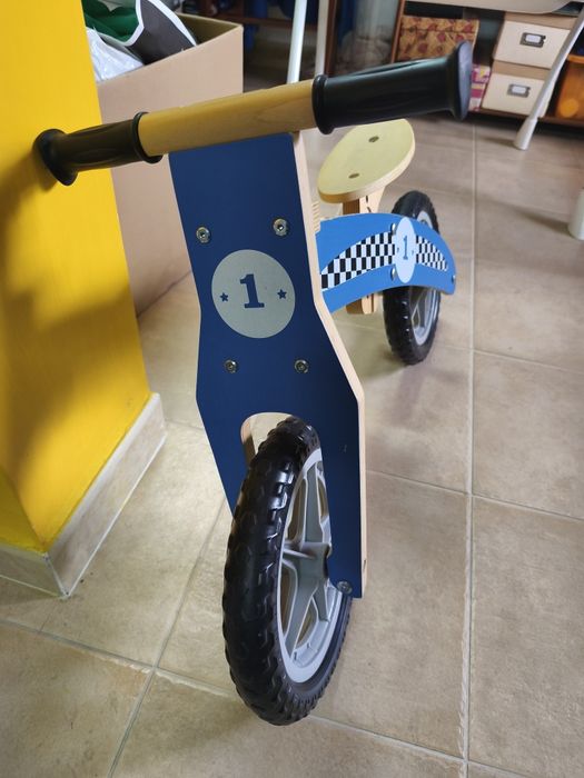 Bicicleta criança sem pedais 2 a 4anos