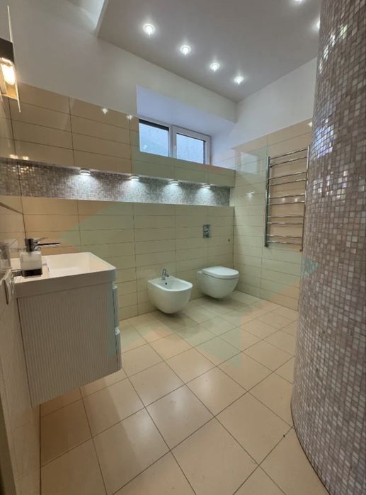 Пропонується в оренду будинок 200 м²