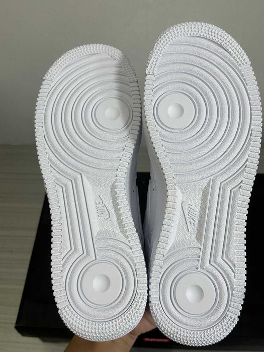 Buty Air force 1 Supreme biale R.43