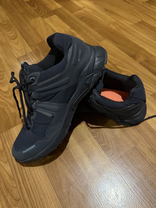 Кроссовки для трекинга Mammut  Gore-tex