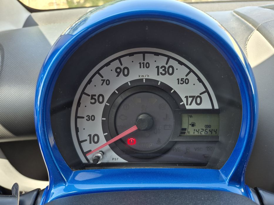 TOYOTA AYGO 1.0 - 142.000kms