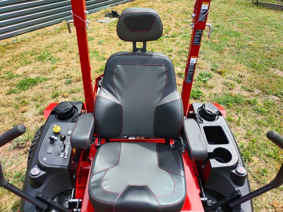 Traktor zero-skręt Ferris ISX 3300 72" 183 cm 40 KM LEASING RATY