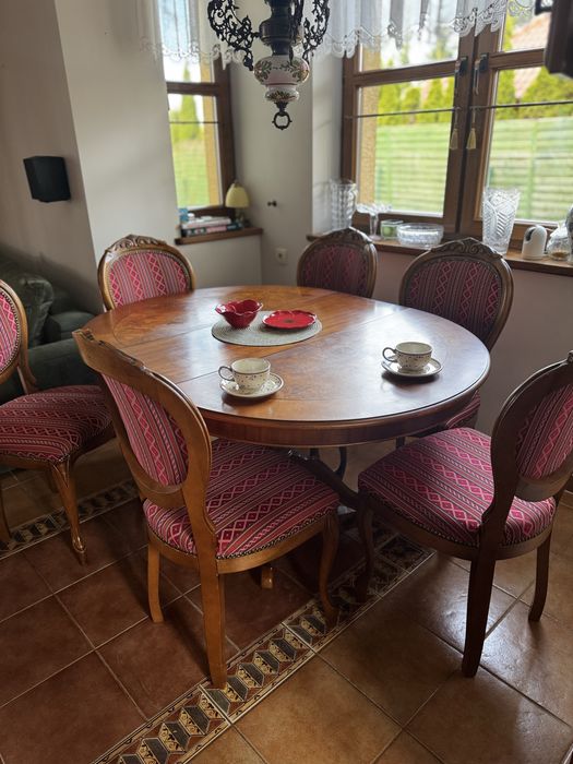 Piękny stylowy zestaw do jadalni! Okragły powiększany stół i 6 krzeseł