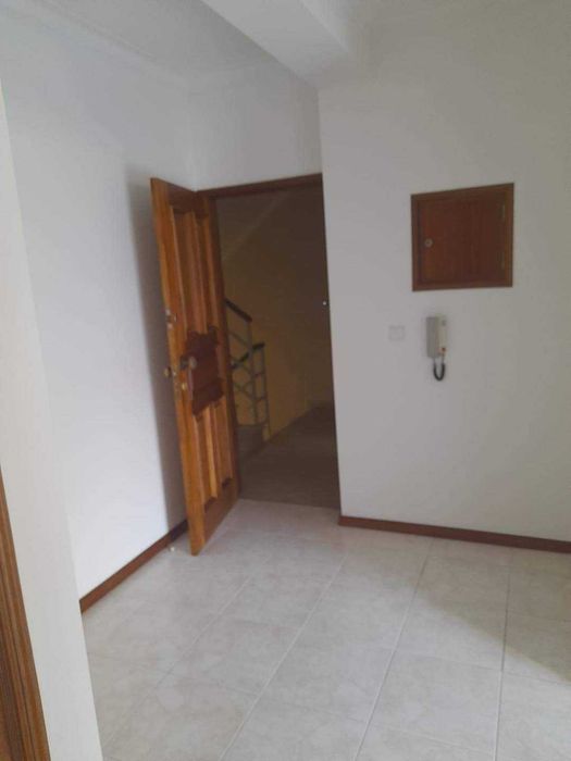 Apartamento T3 em Celeirós