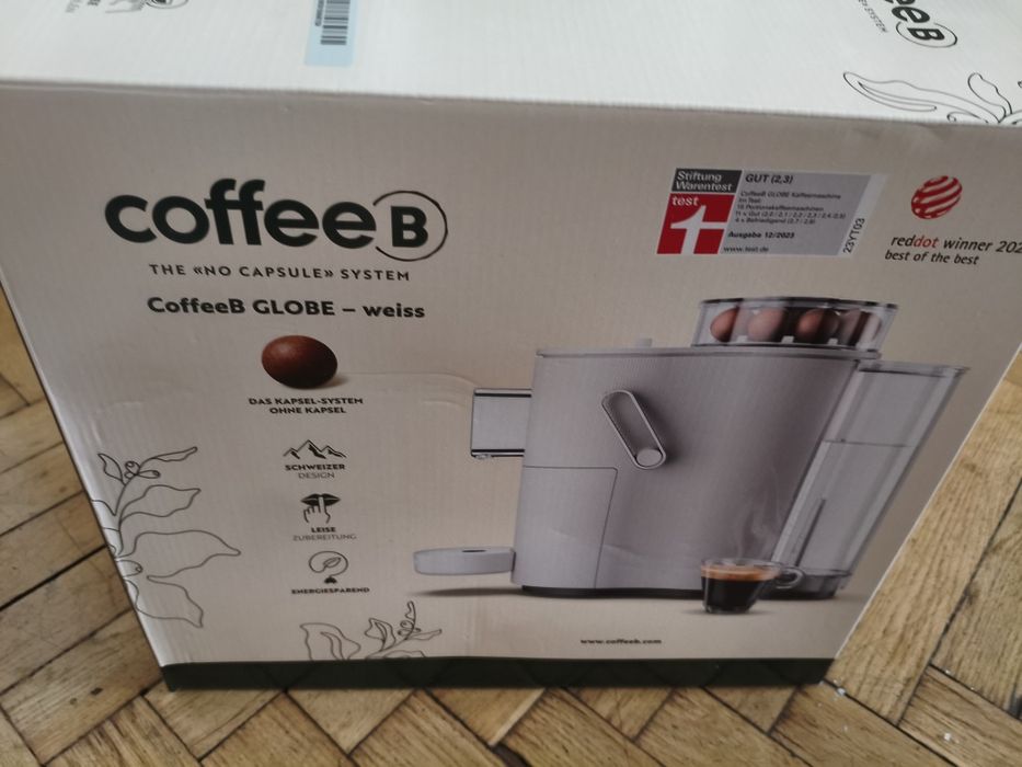 кофемашина CoffeeB GLOBE (белая версия).