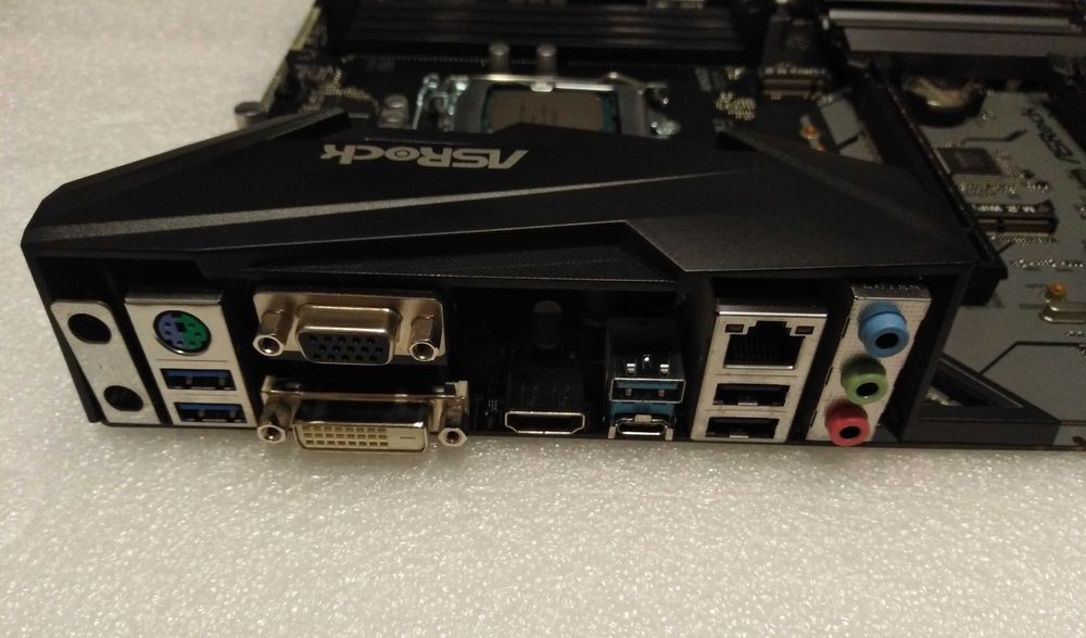 ASRock B360 Pro4 | Intel i5 8400 | Zestaw |