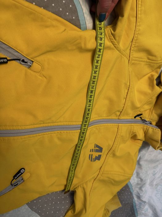 Żółta bluza kurtka softshell 152
