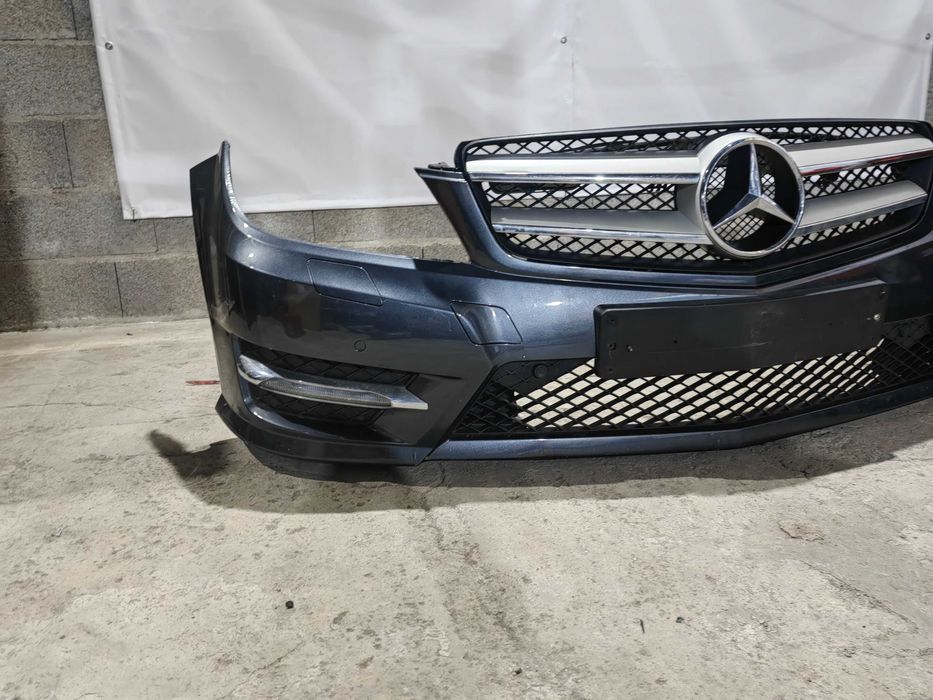 Para-choques frente Mercedes AMG Class C W204 facelift
