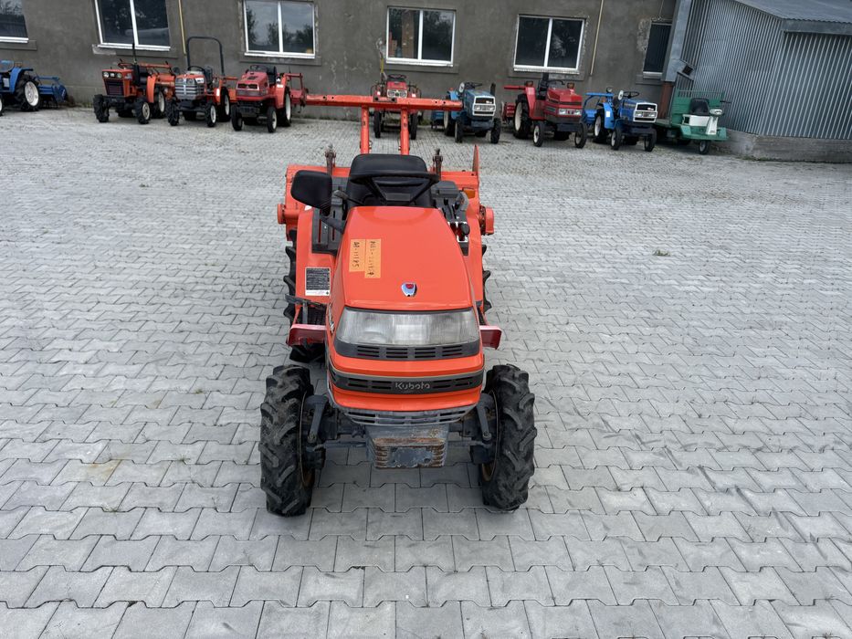Японський трактор Kubota A13