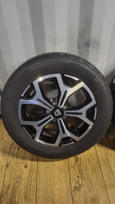 Felgi Koła Dacia 17" 5x114,3 z oponami 215/60 R17 Duster Nissan Qashqai