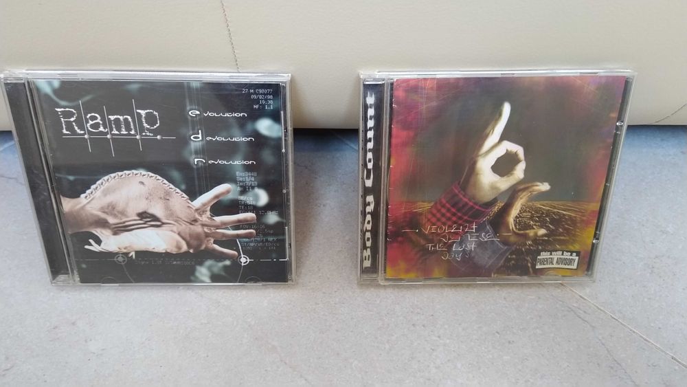 Cds heavy metal em bom estado