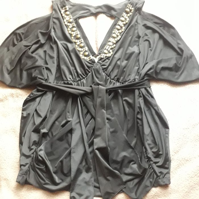 Bluzeczka nietoperz odkryte ramiona