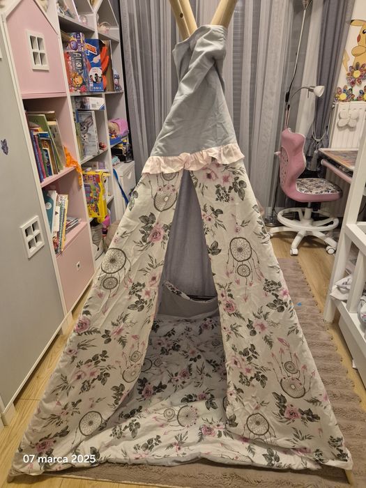 Namiot Tipi + poduszki