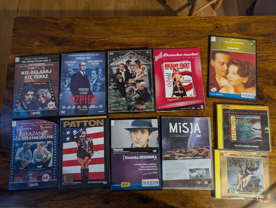 Filmy dvd zbiorczo