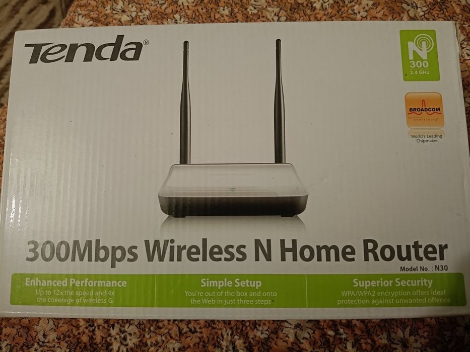 Робочий роутер (маршрутизатор) Tenda