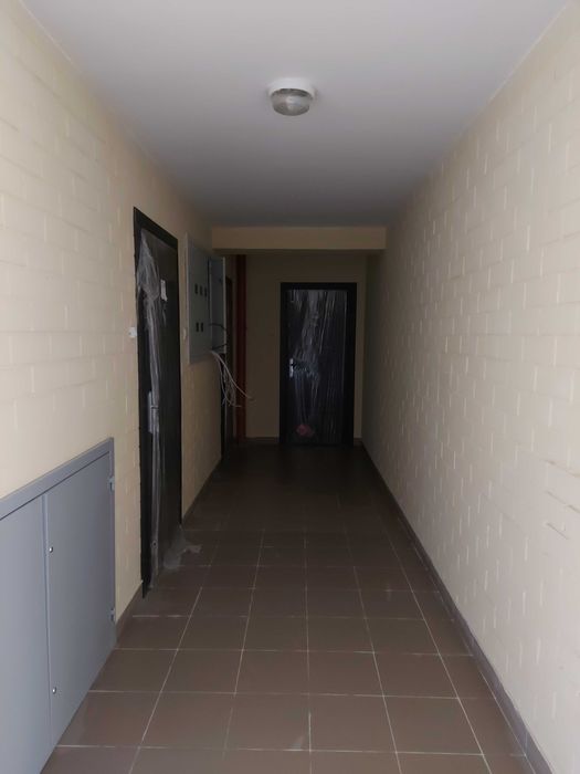 Терміново! 1 кім. З гардеробною та великою лоджію