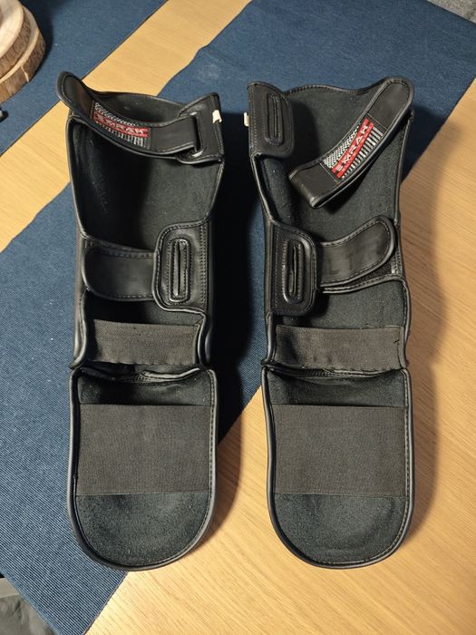 Caneleiras de kickboxing