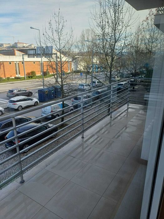 Apartamento T0 C/ Garagem Fórum de Coimbra/Portugal dos Pequenitos