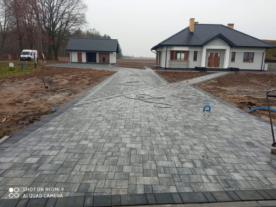 Układanie kostki brukowej