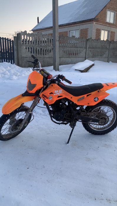 Продам мотоцикл на документах можливий обмін