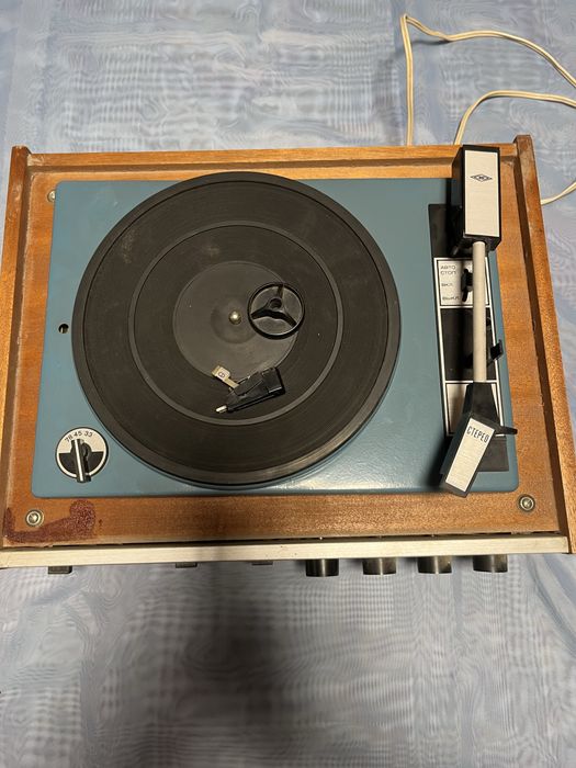 Програвач для вінілових платівок Россия 321