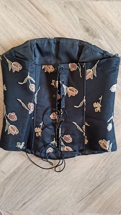 Elegancki gorset rozmiar 40