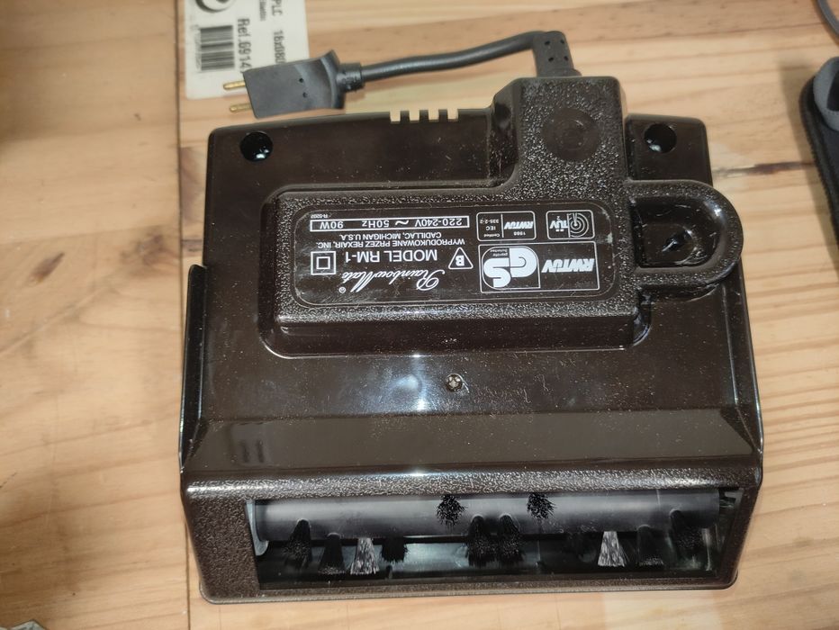 Rainbow Mate - Mini Escova Eléctrica