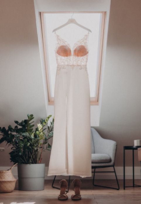 Suknia ślubna rozm 34 z dopinanym trenem