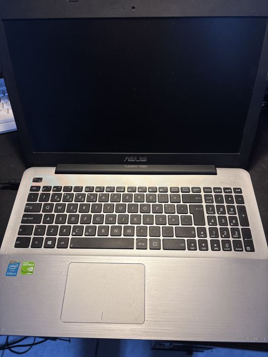 Portatil Asus  X555L para peças