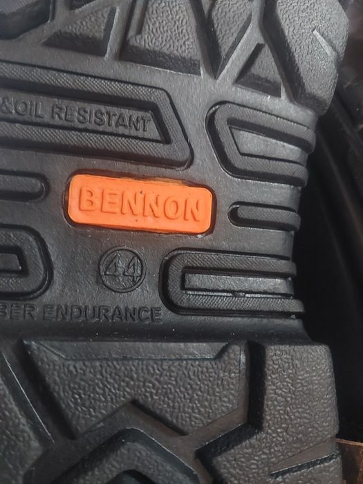Sprzedam Buty Bennon