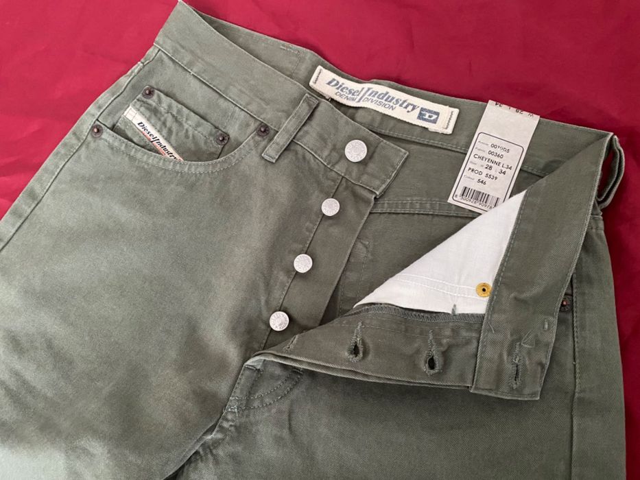 Spodnie jeansowe Diesel nowe