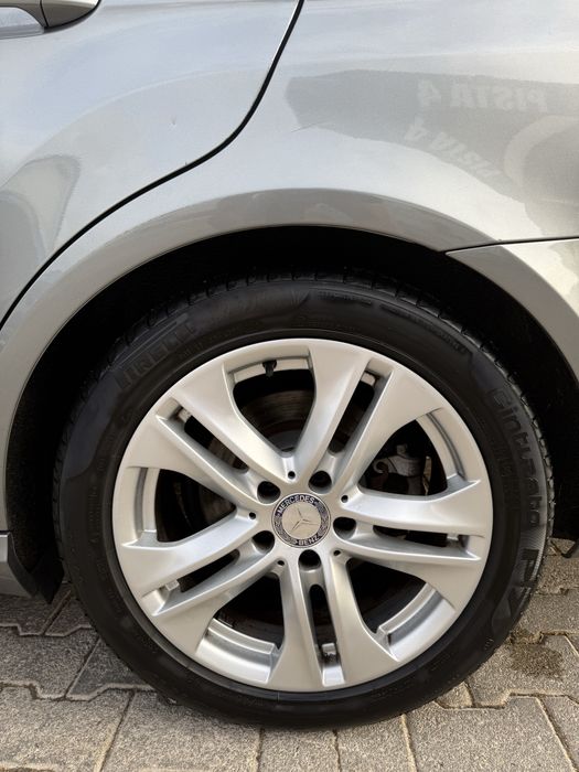 Mercedes E220 CDI 2013 253mil kms