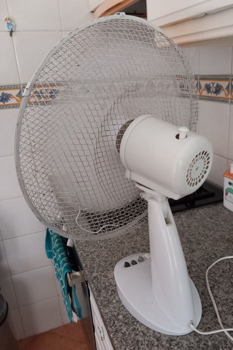 VENTILADOR VENTOINHA PORTÁTIL  DE AR FRIO. Casa Quarto Sala Trabalho Escritório Garagem.