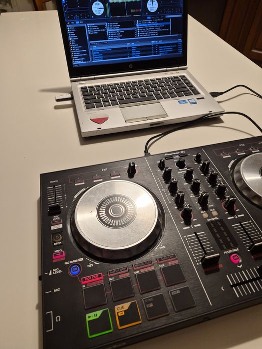 Kontroler Pioneer DDJ SB2