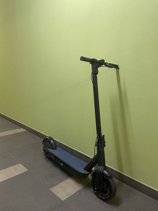 електро самокат ninebot g30