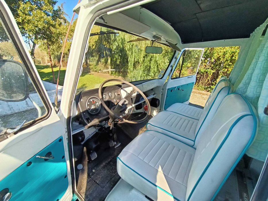 Dodge K160 SpaceVan - Tipo pão de forma