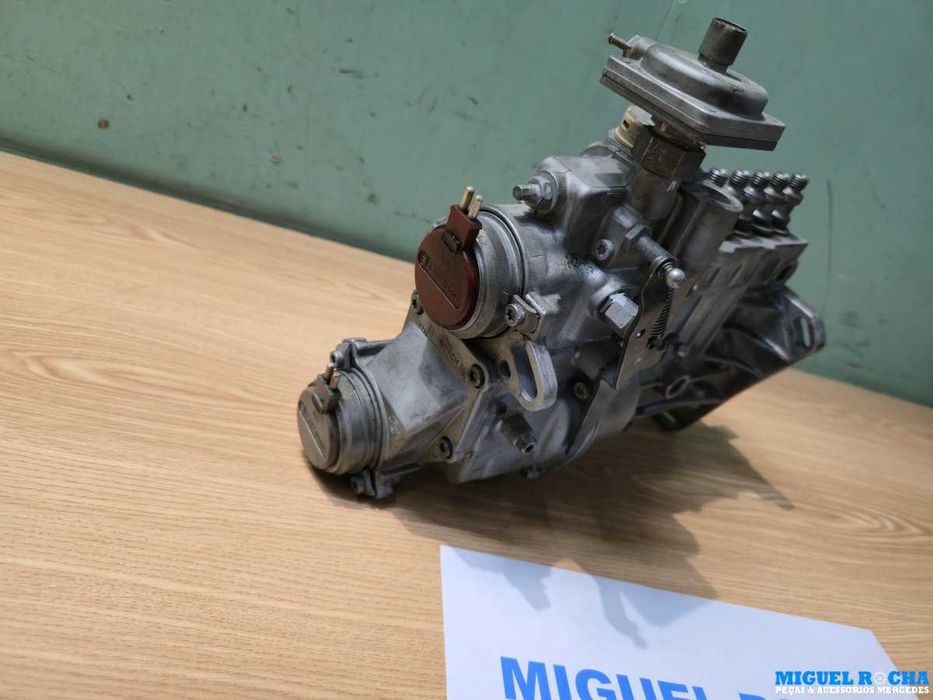 Bomba injectora Mercedes 190 2.5Turbo / 250Turbo OM602