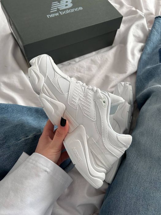 New. Balance 9060 Triple white r38