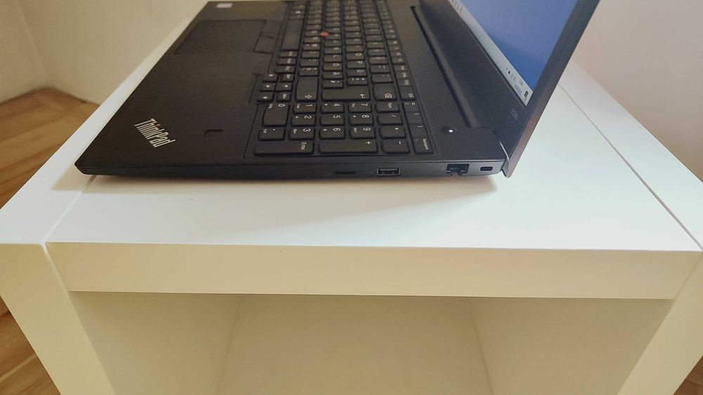 Lenovo ThinkPad E580 i5 8gen .