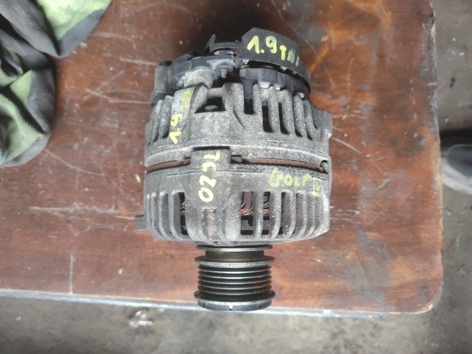 Alternator VW Sharan Golf IV Bora A3 8L Octavia 1.9 TDI  038903023L 90A 0124325001